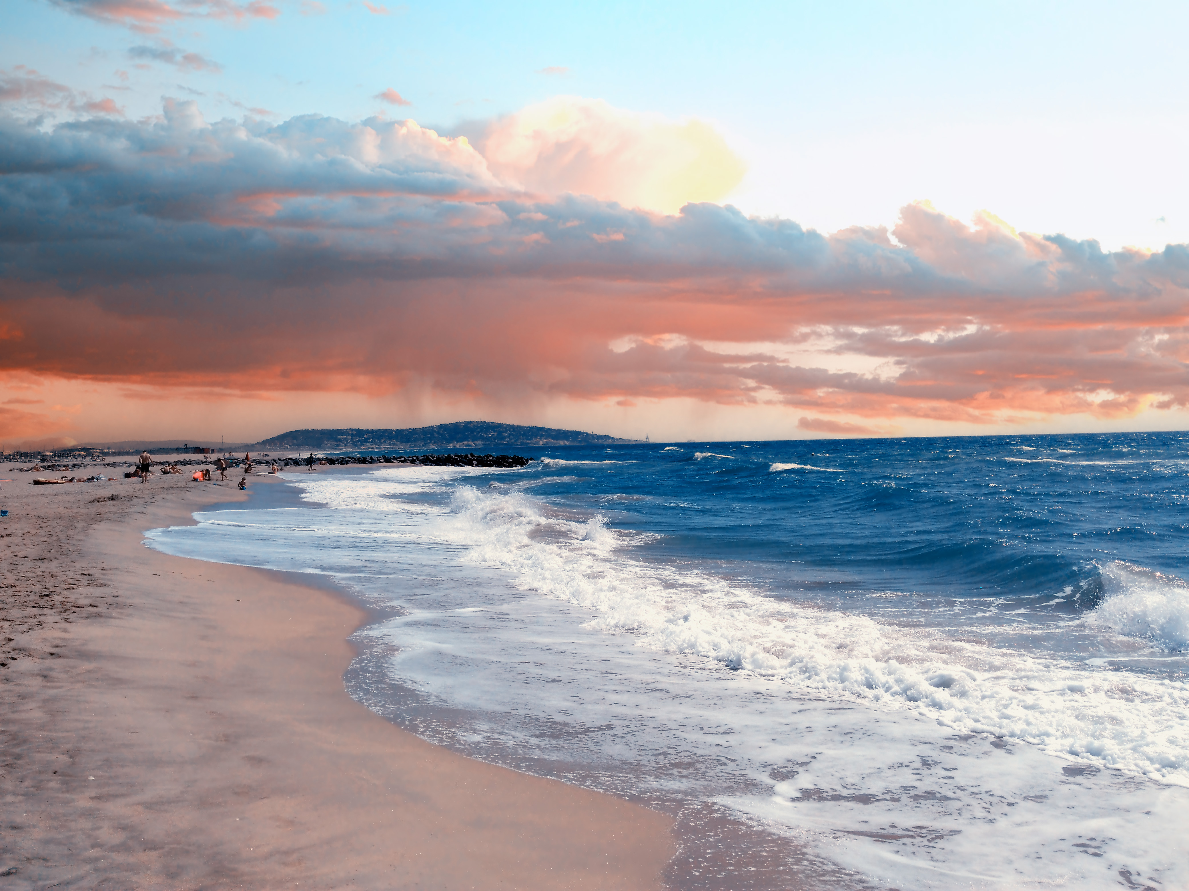 Orage rose sur le Lido, avec Sète en fond